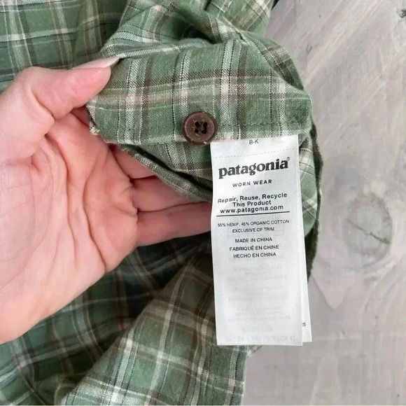 Patagonia 'Back Step' Regular Fit Check Short Sleeve Sport Shirt Medium - Picture 4 of 7